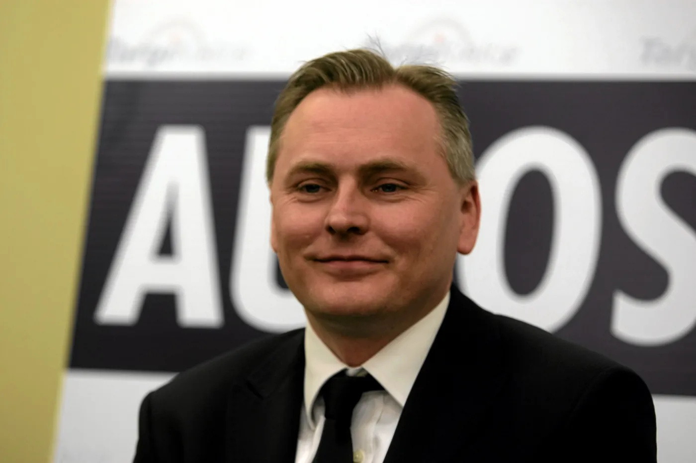 1670595-11-05.jpg