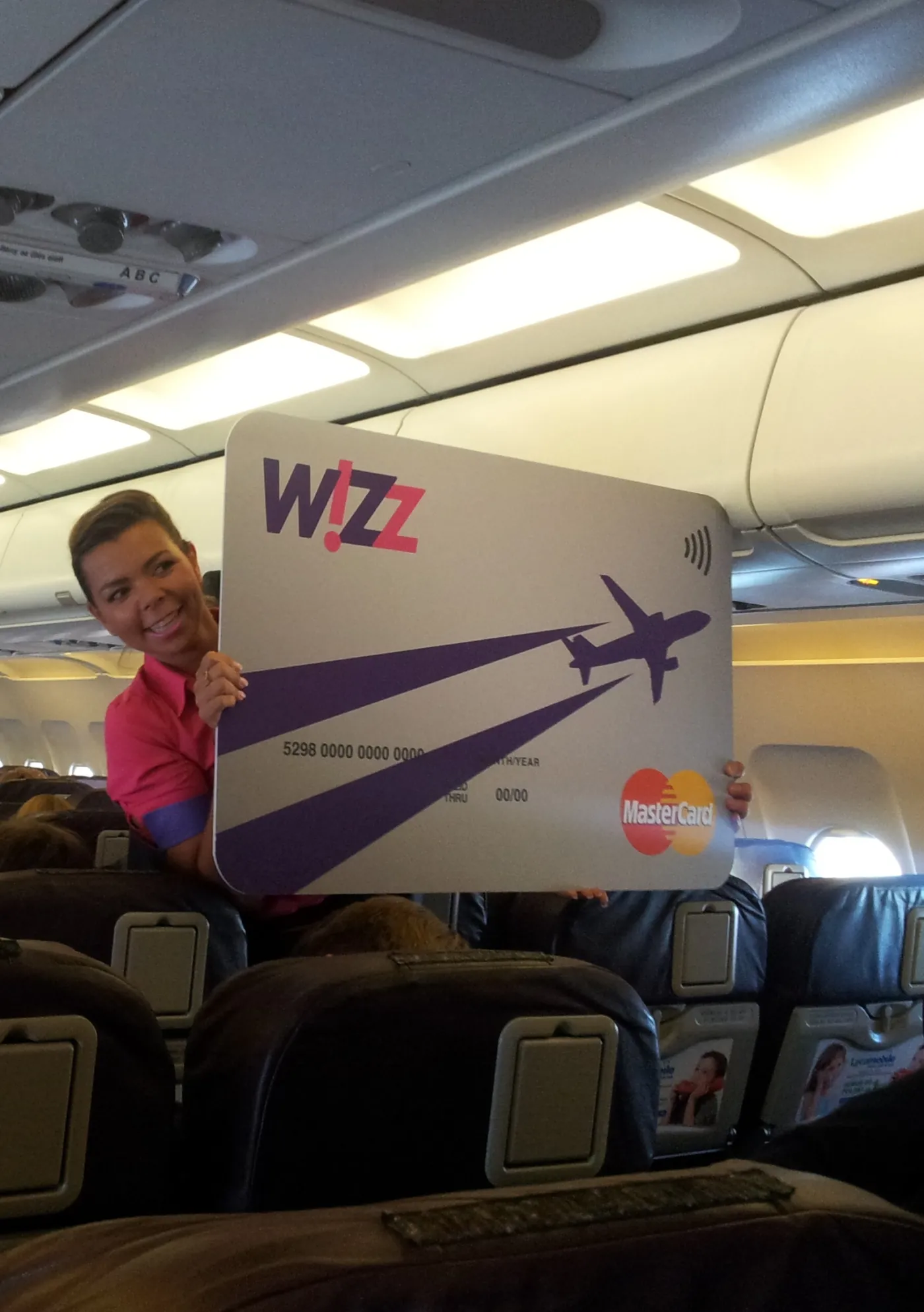 1910316-wizz.jpg