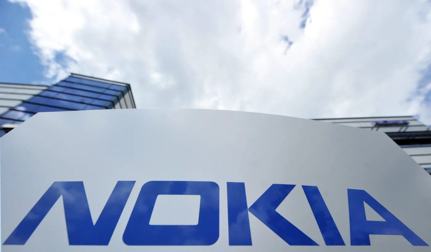 Nokia kontra Hollande. Czy Finowie przejmą Alcatel?