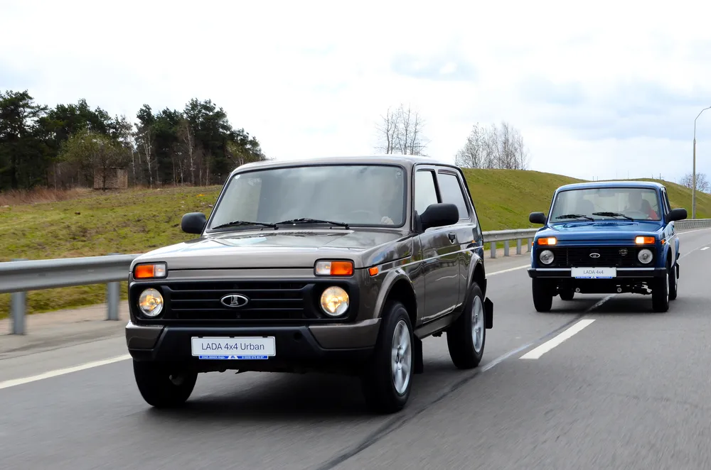 Słabnący rubel rujnuje rosyjską branżę motoryzacyjną. „Części podrożały dwukrotnie”