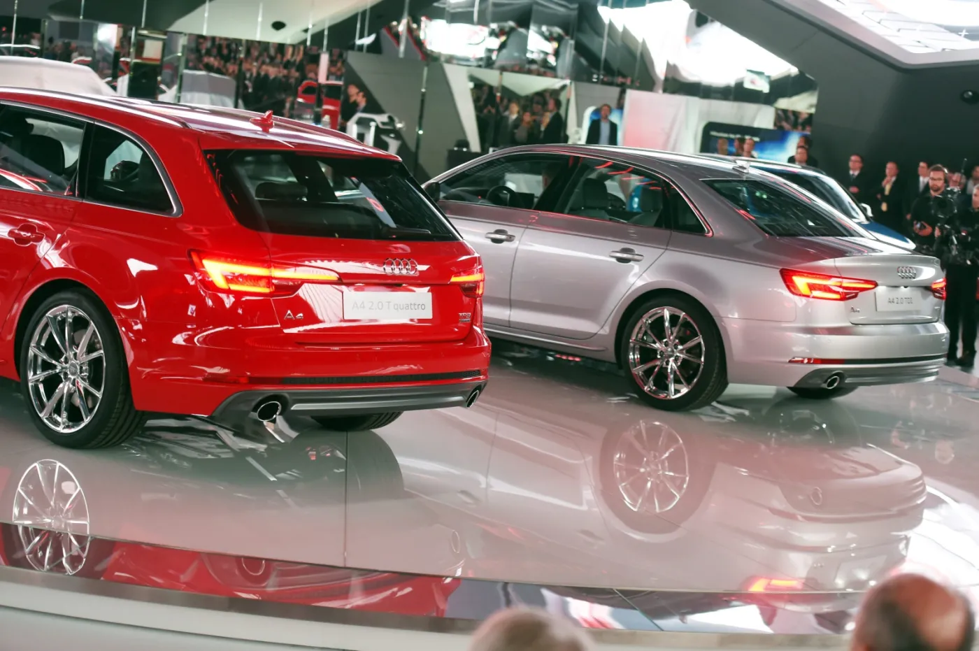 2309151-audi-a4.jpg
