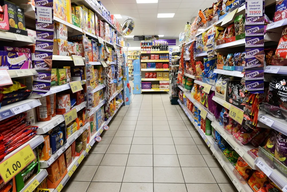 Koronawirus w Wielkiej Brytanii. Tesco wprowadza racjonowanie sprzedaży niektórych produktów
