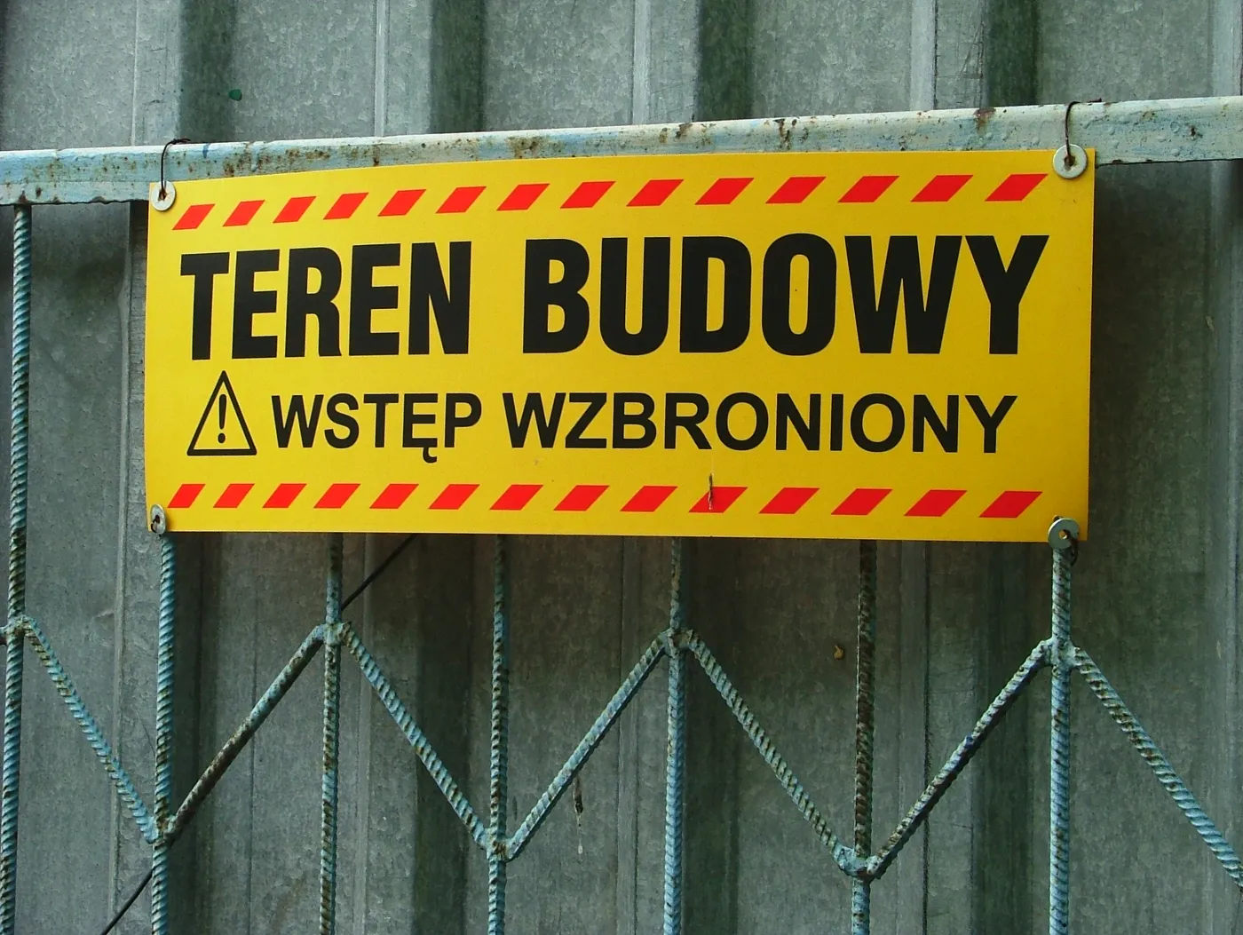 Kary za użytkowanie obiektu bez zezwolenia zgodne z konstytucją