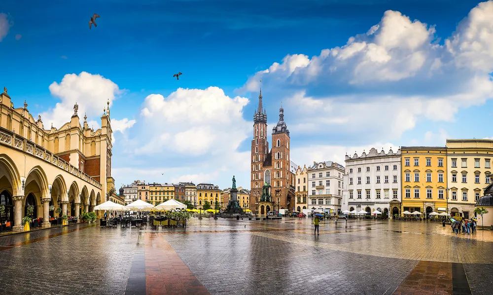 Pielgrzymi kontra bakteria. Sanepid łapie się za głowę