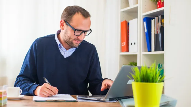 Mały ZUS plus nie dla freelancerów, artystów i twórców
