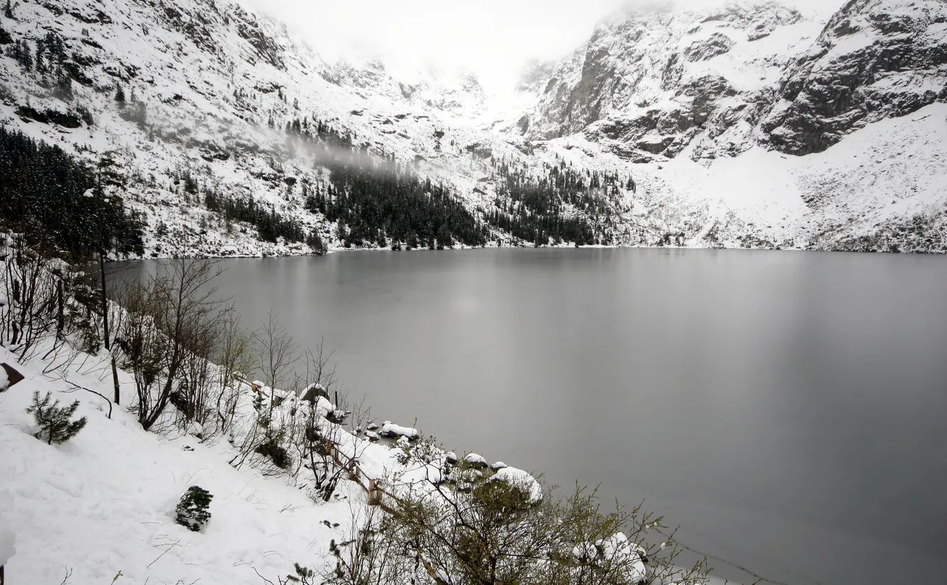 Tatry: Wypadek pod Rysami. Dwoje turystów rannych