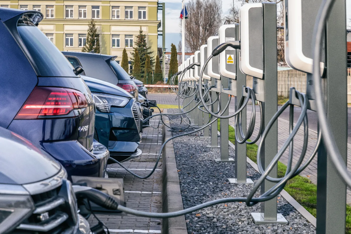 Ruszył nabór wniosków o dotację do zakupu samochodów elektrycznych
