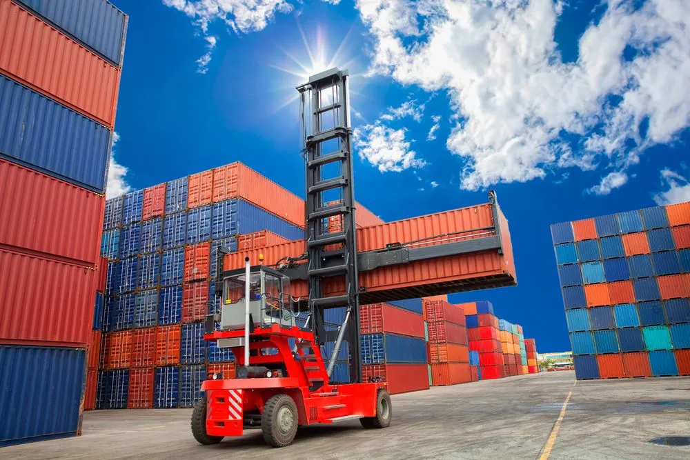 Transporty z Chin zatrzymane. Produkcja zostanie przeniesiona do Europy?