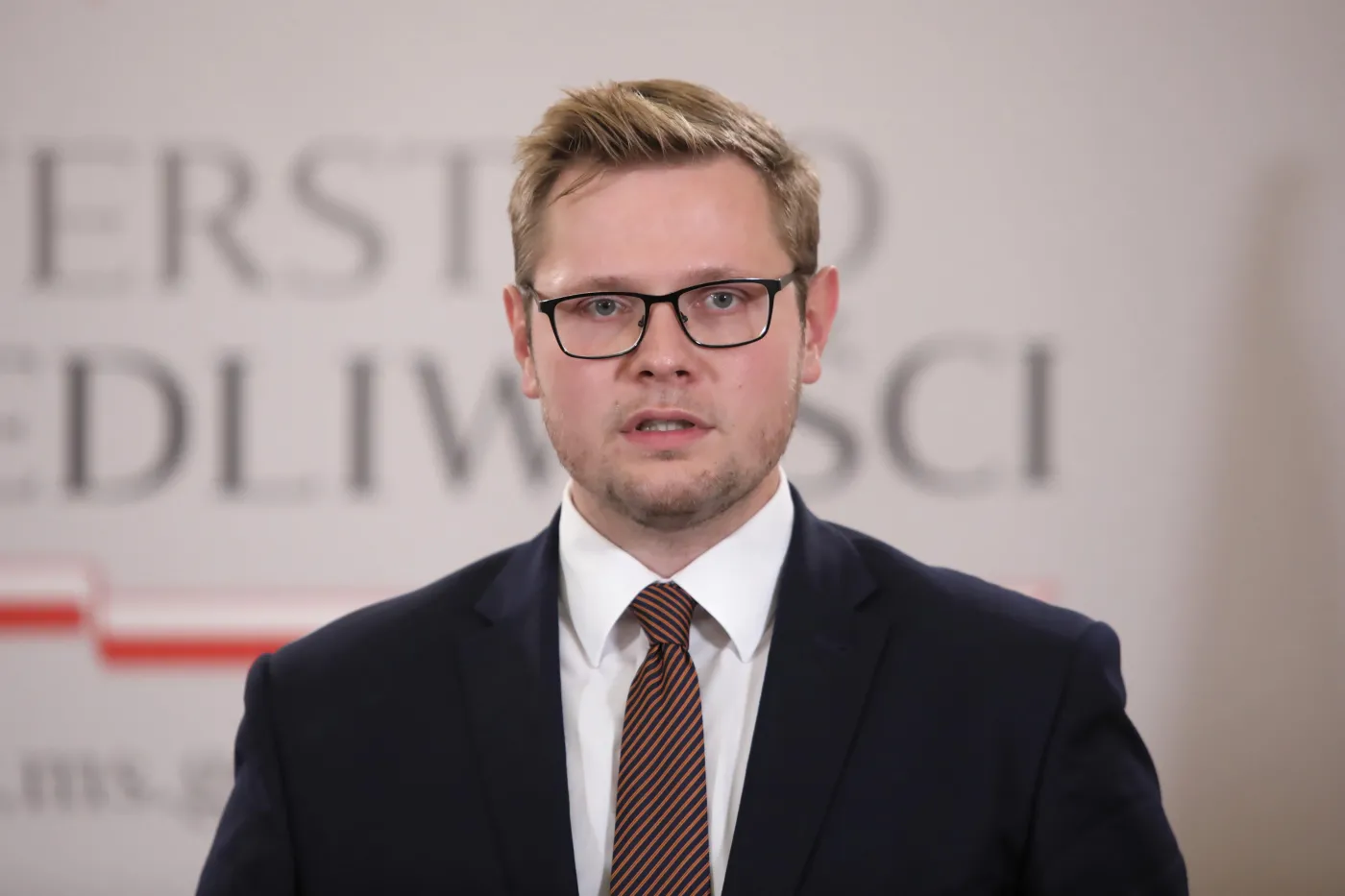 Woś: Prawo UE na pewno nie ma pierwszeństwa przed naszą konstytucją