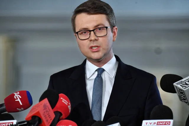 Müller: Niemcy nie mają odwagi wprowadzić sankcji na rosyjski gaz i ropę