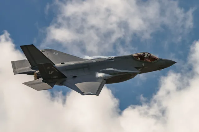 Szef MON podpisze umowę na zakup samolotów F-35