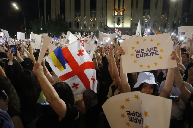 Ukraina i Mołdawia bliżej UE, a co z Gruzją? Wielka manifestacja w Tbilisi