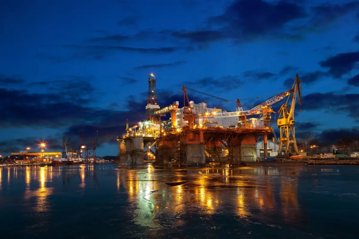 PERN: Naftoport przeładował rekordowe 24,5 mln ton ropy i paliw w 2022 r.