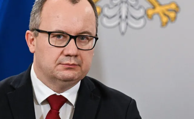 Prokurator Generalny wycofał z SN pytanie o udział dzieci transseksualisty w procedurze zmiany jego płci