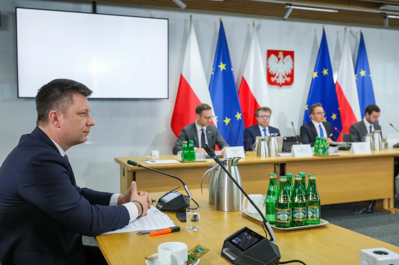Dworczyk na komisji śledczej, czyli „nie potwierdzam, nie zaprzeczam”