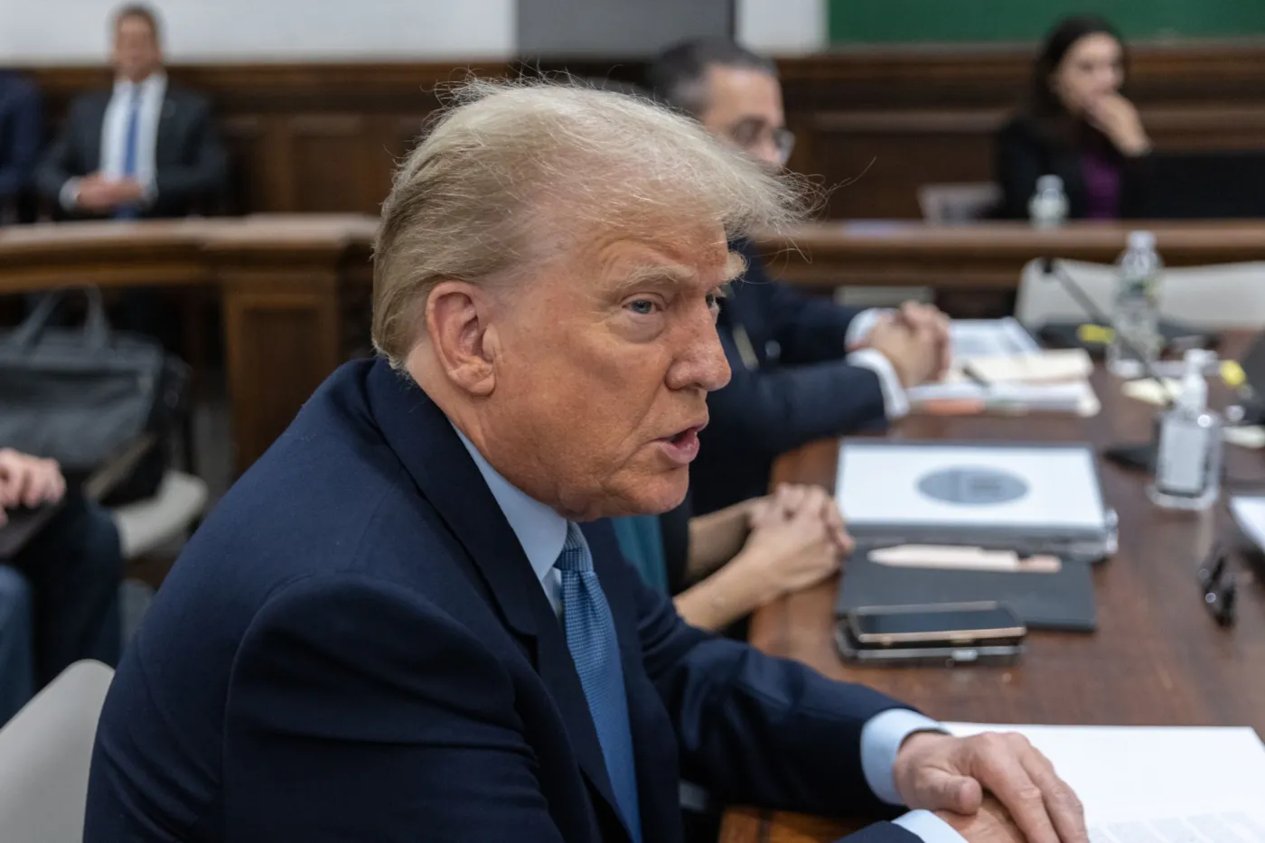 Trump zeznawał w sprawie oskarżeń o oszustwa. Ścierał się z sędzią i skarżył na "niesprawiedliwość" procesu