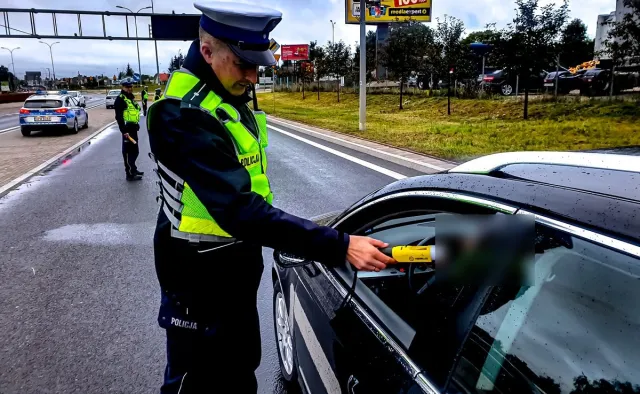 Czy pasażer samochodu może pić alkohol?