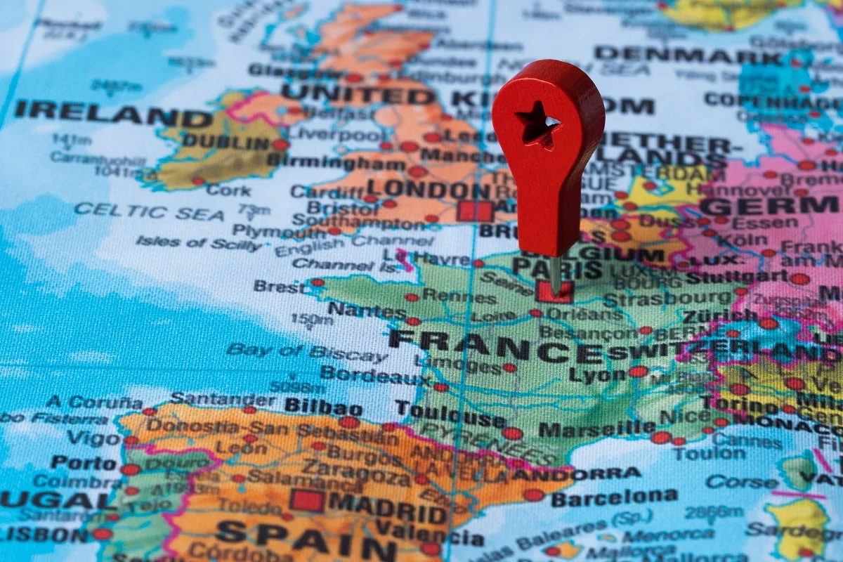 Odszkodowanie otrzymane przez polskiego rezydenta podatkowego za pracę we Francji podlega opodatkowaniu w Polsce