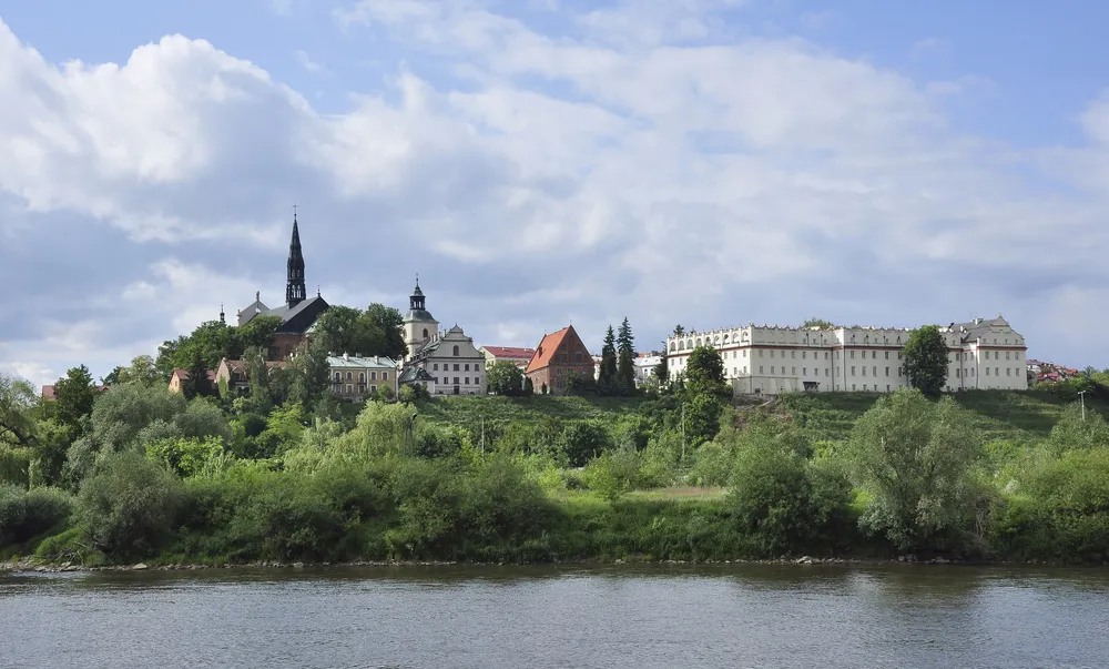 Samorządy płacą krocie za promocję w filmach i serialach. Czy to im się opłaca?
