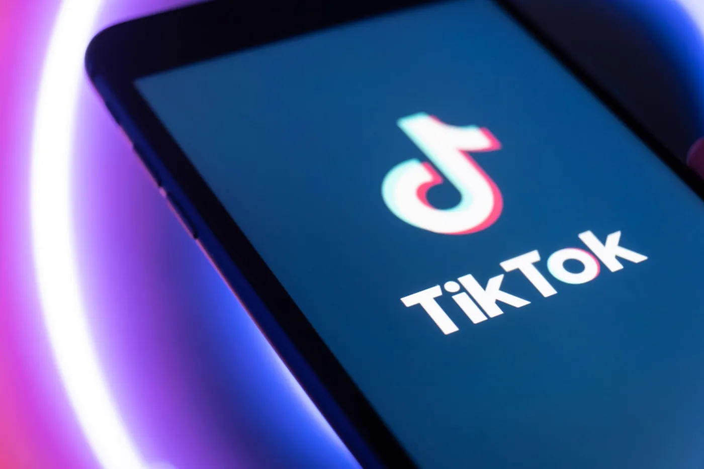TikTok podpisał umowę o sprzedaży części firmy amerykańskim inwestorom
