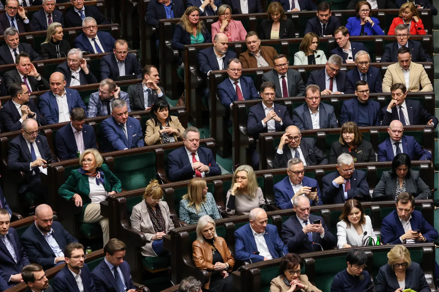 Zmiany w KRS: Sejm ma uwzględnić głos sędziów. Koalicja „za”, PiS grzmi o „zasłonie dymnej”