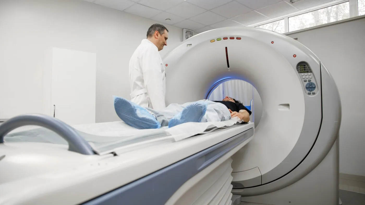 NFZ uruchamia bezpłatną tomografię płuc. Pierwsze badania już w październiku
