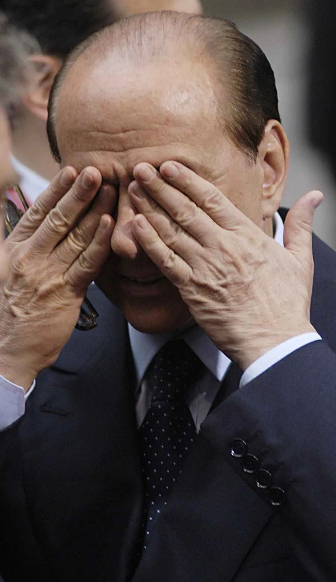 Kolejny lapsus Berlusconiego: wydałem ponad 200 mln euro na sędziów