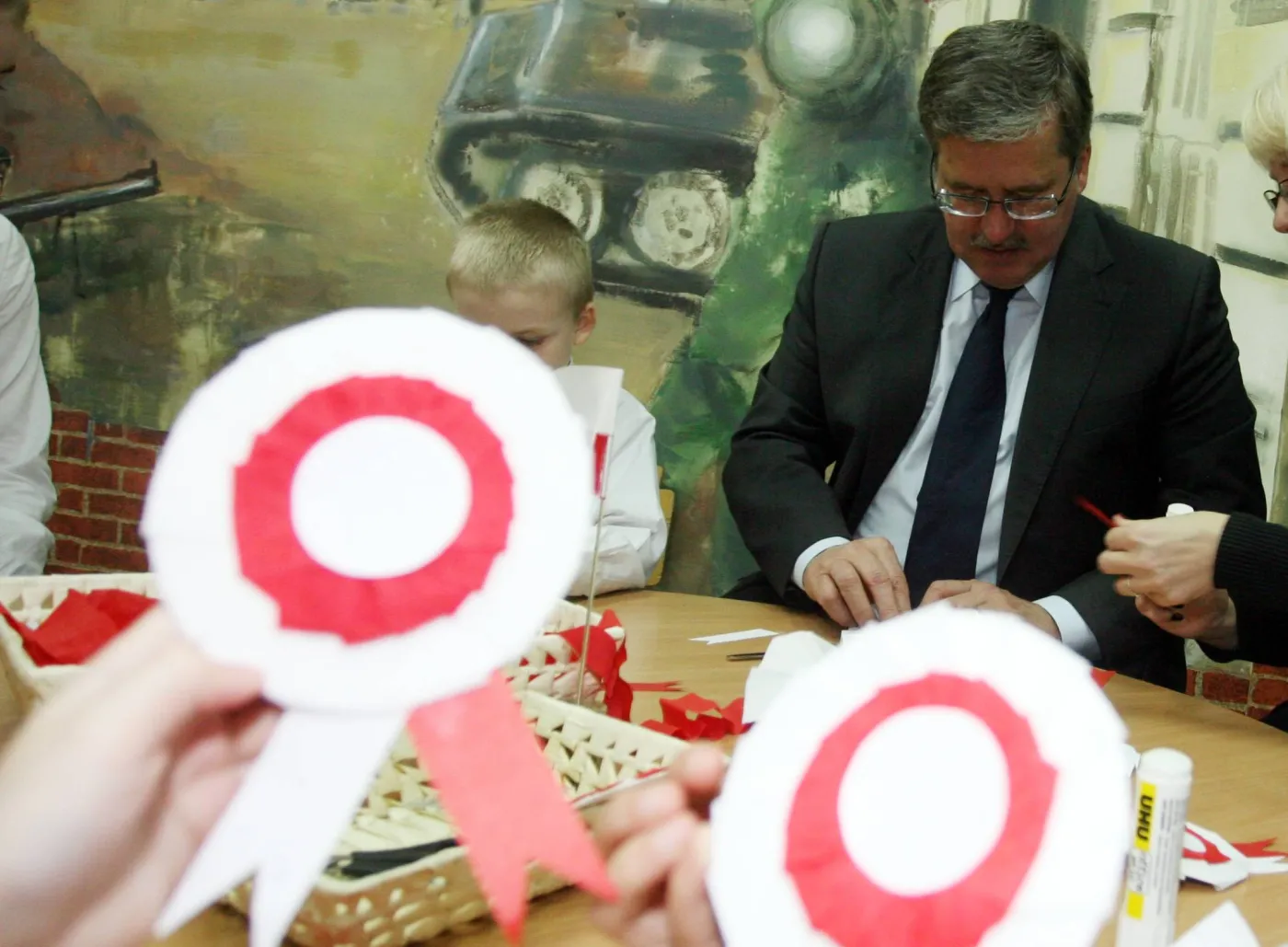 Prezydent: na Święto Niepodległości zrób biało-czerwone kotyliony
