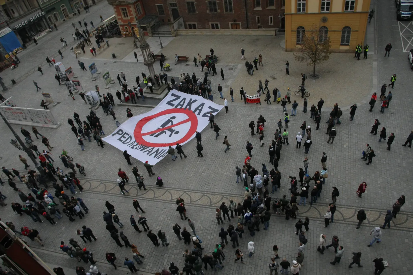 Prokuratura złożyła apelację ws. symboli NOP