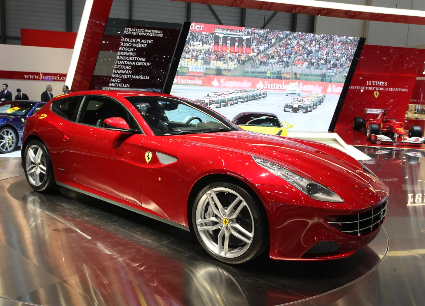 348306-ferrari-ff.jpg