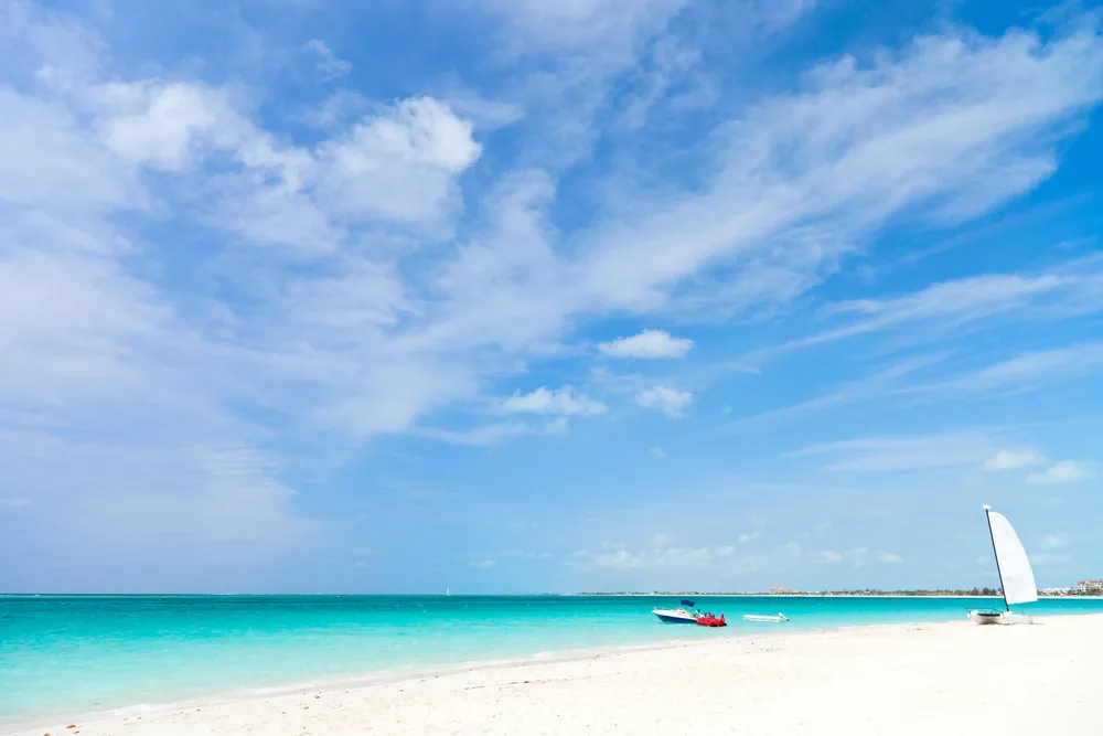 1220675-gracebay.jpg