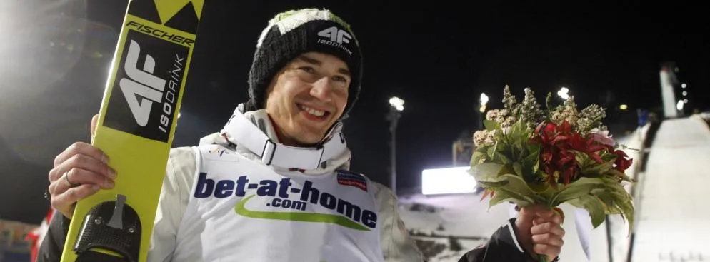 Polacy wracają na podium Pucharu Świata skoków narciarskich: Kamil Stoch na 3 miejscu