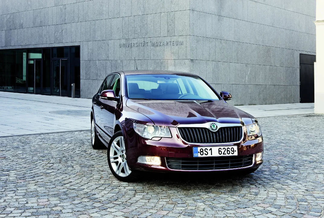 1180708-superb-main.jpg