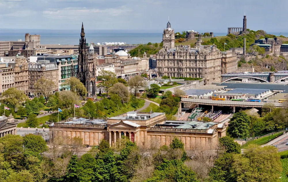 845303-edinburgh.jpg