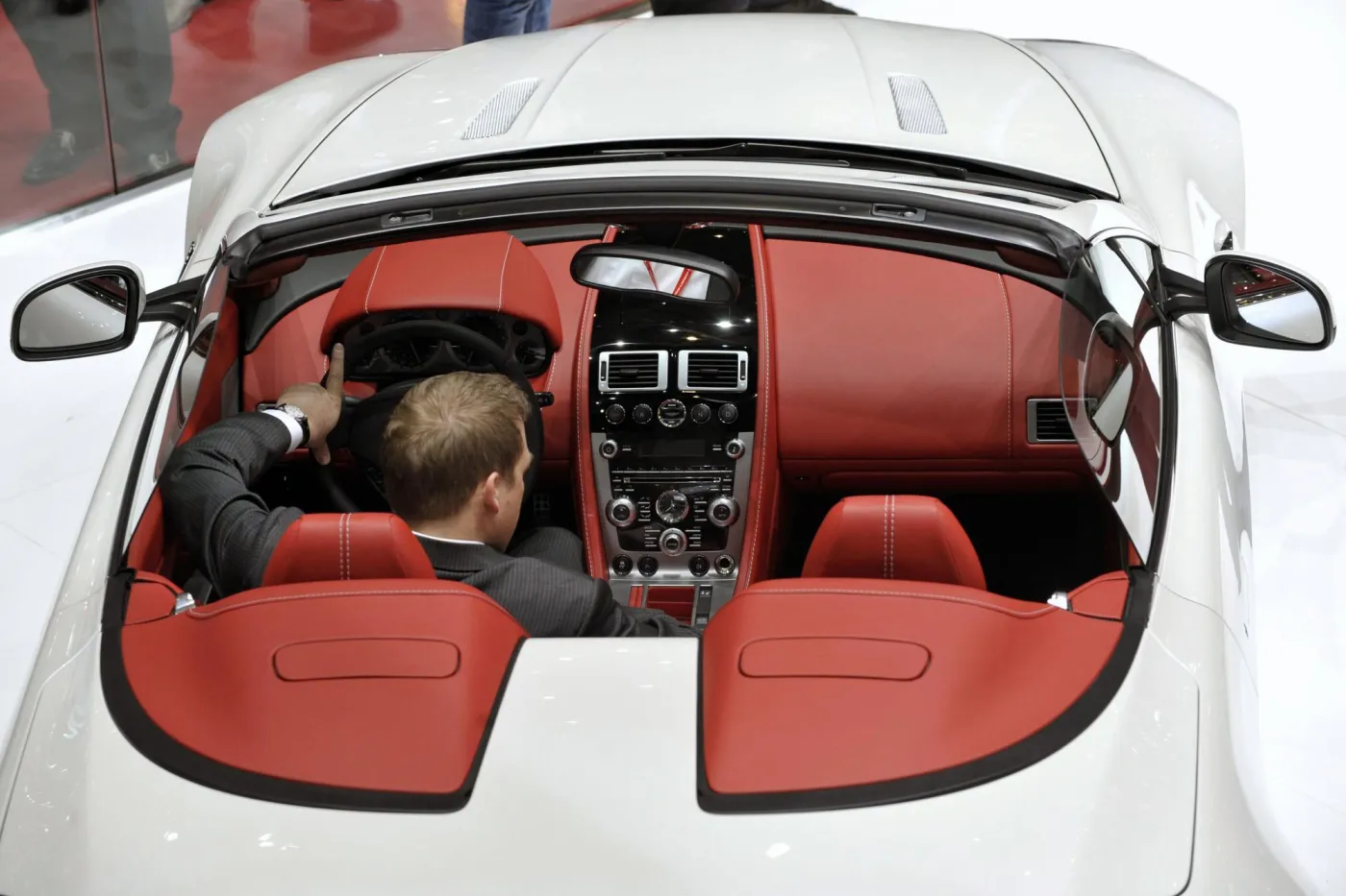 Aston Martin za 150 tys. funtów