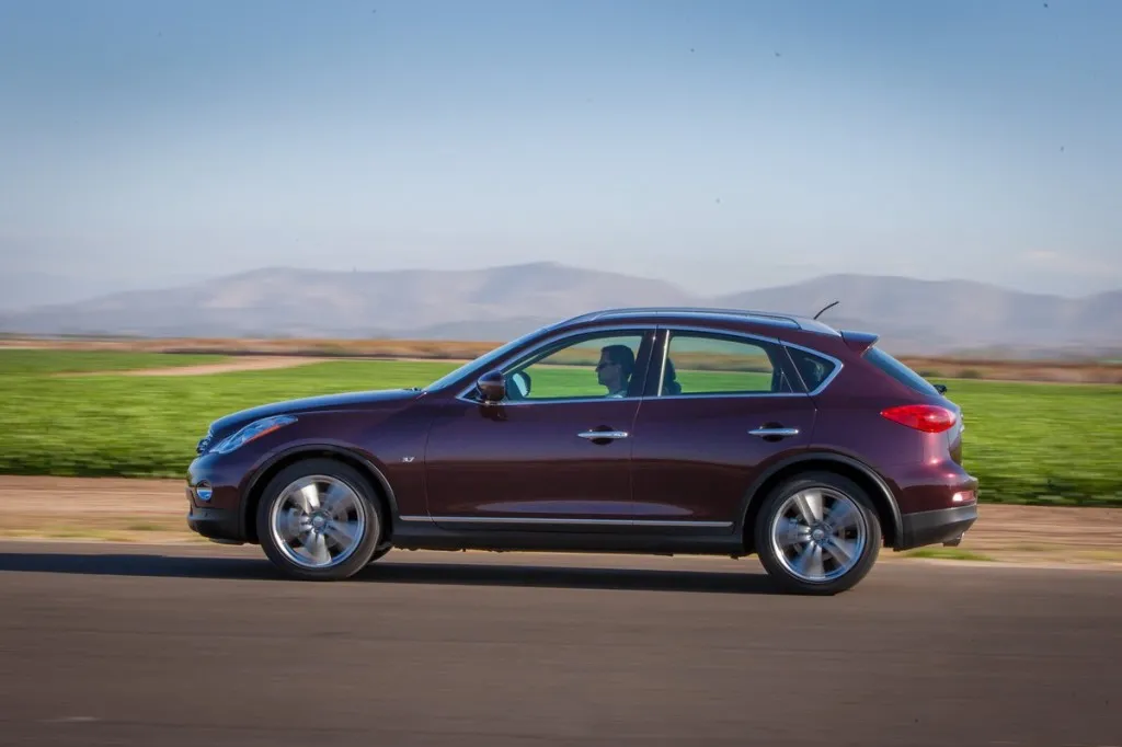 1621445-infiniti.jpg