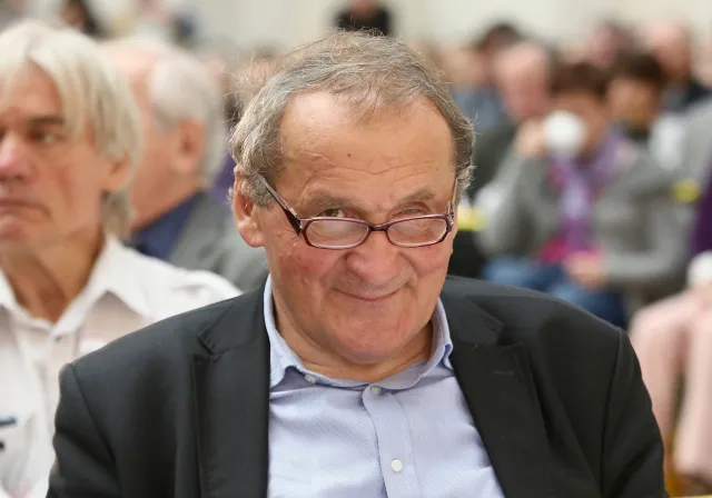 Henryk Wujec potrącił przechodnia
