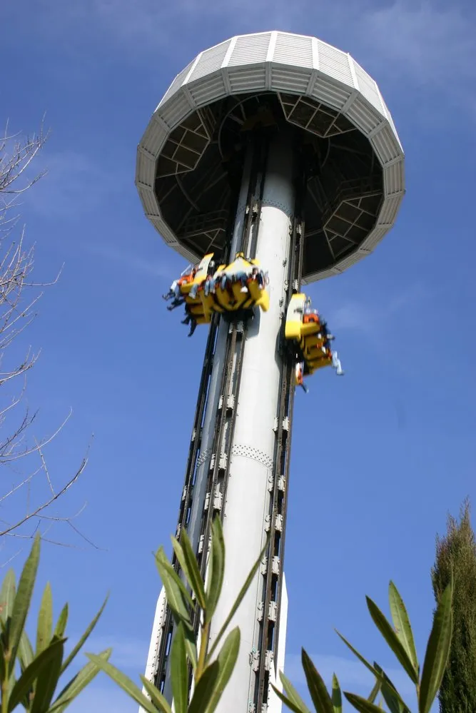 1351603-gardaland.jpg