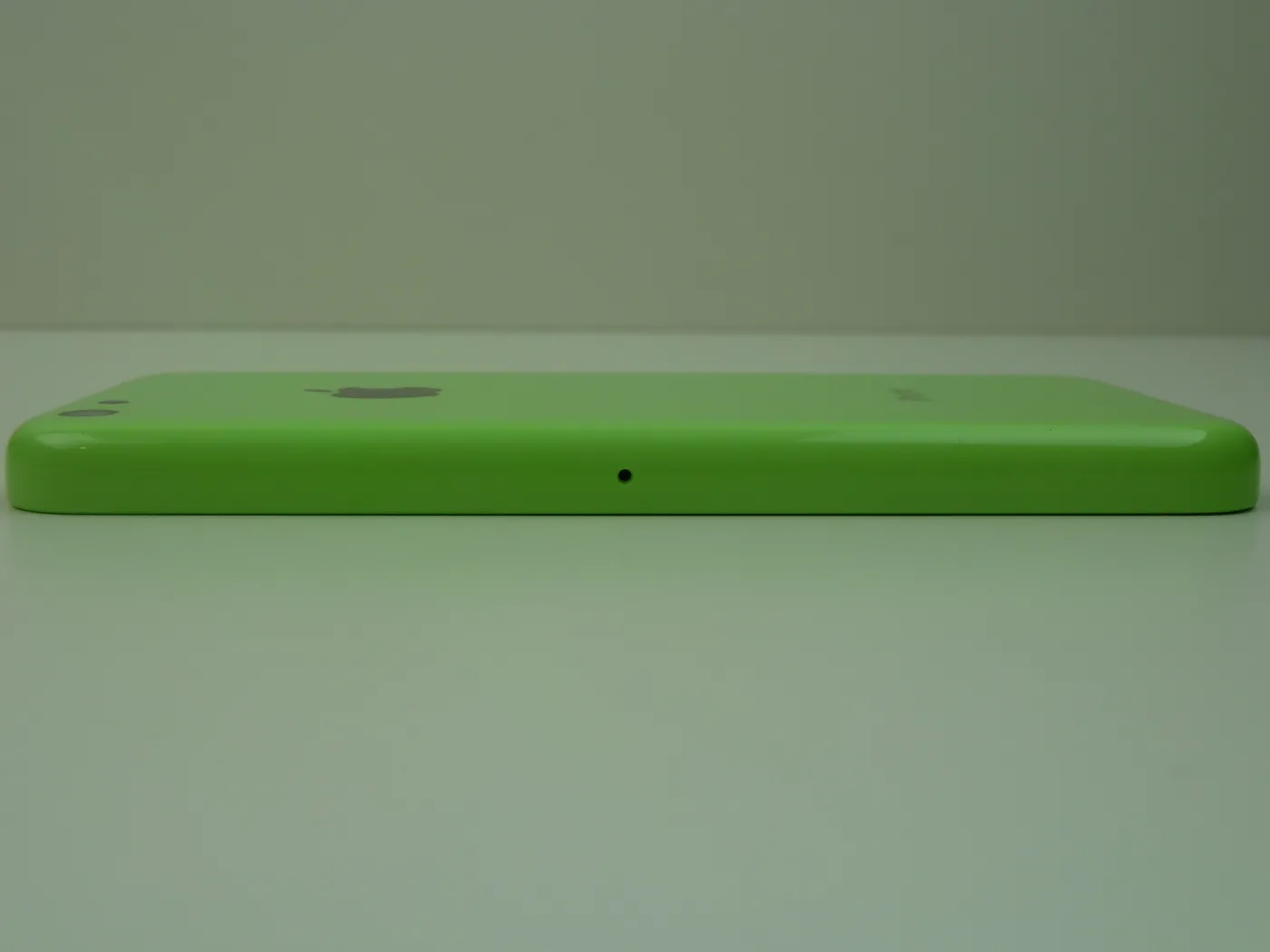 1445284-iphone-5c.jpg
