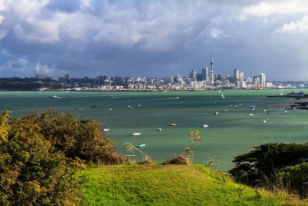 1470576-auckland.jpg
