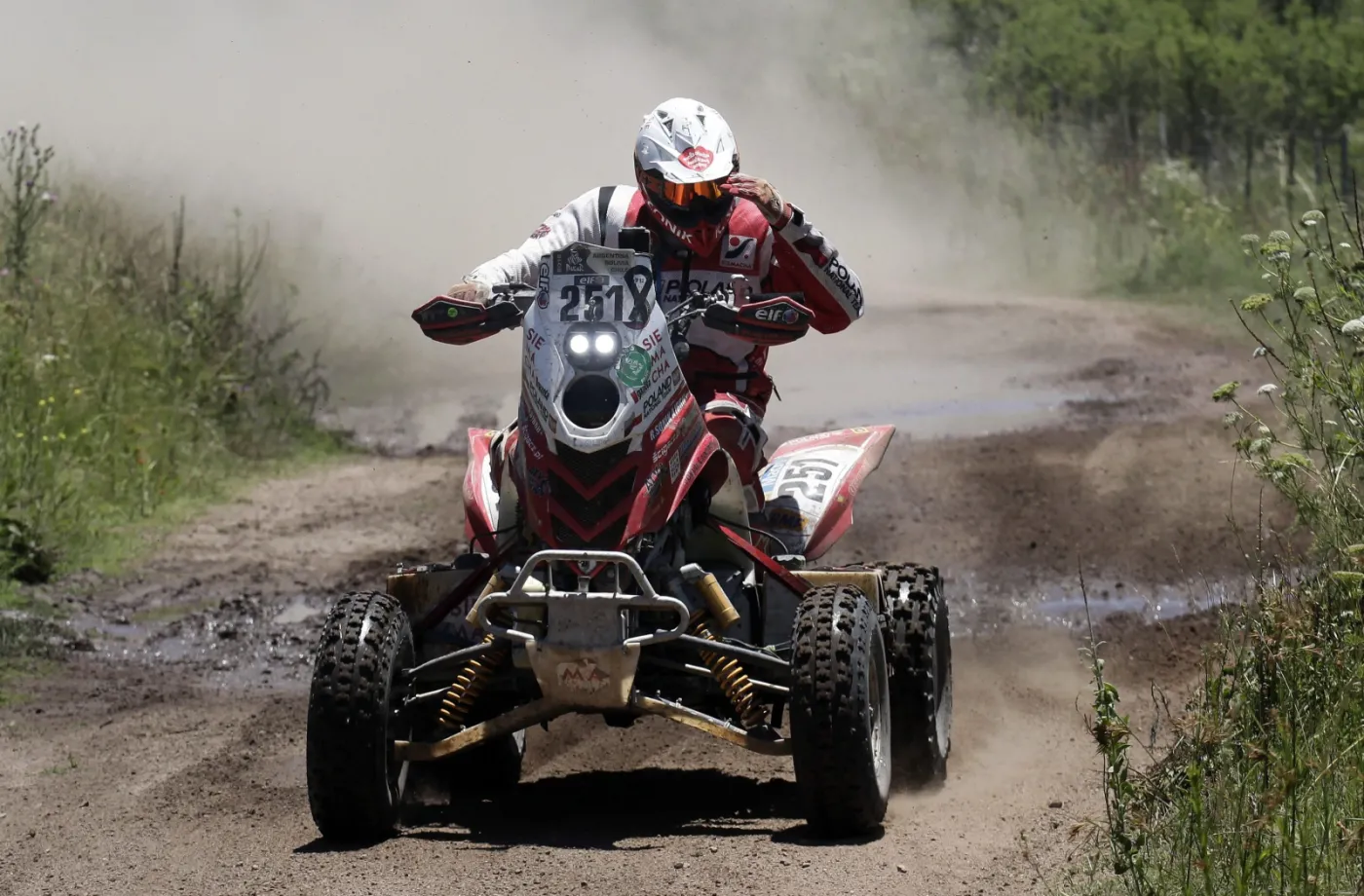 Rafał Sonik pierwszym Polakiem, który wygrał Rajd Dakar