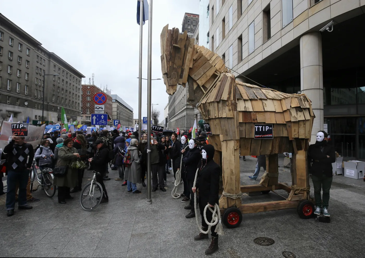 2150530-stop-ttip.jpg