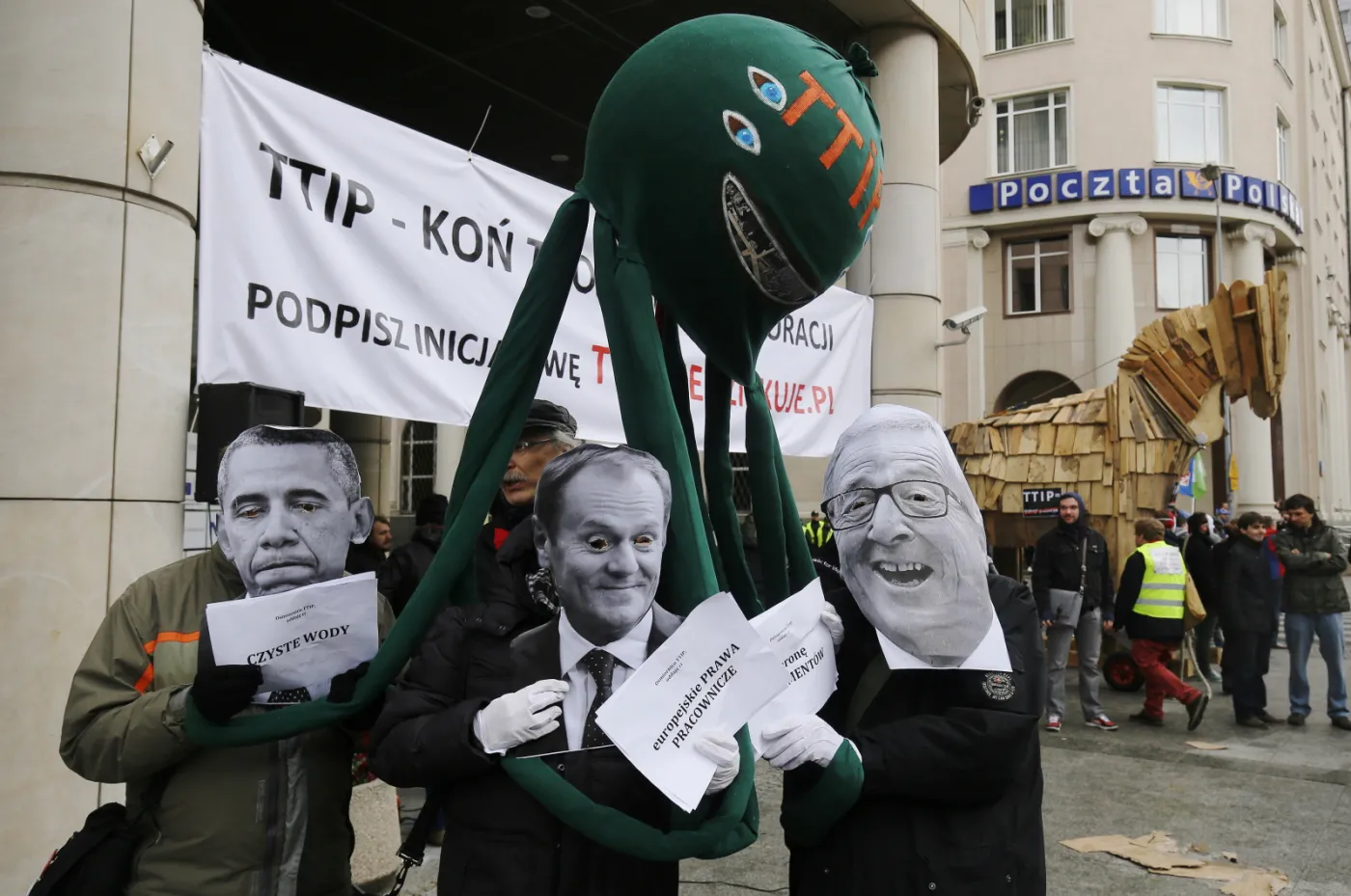 2150546-stop-ttip.jpg