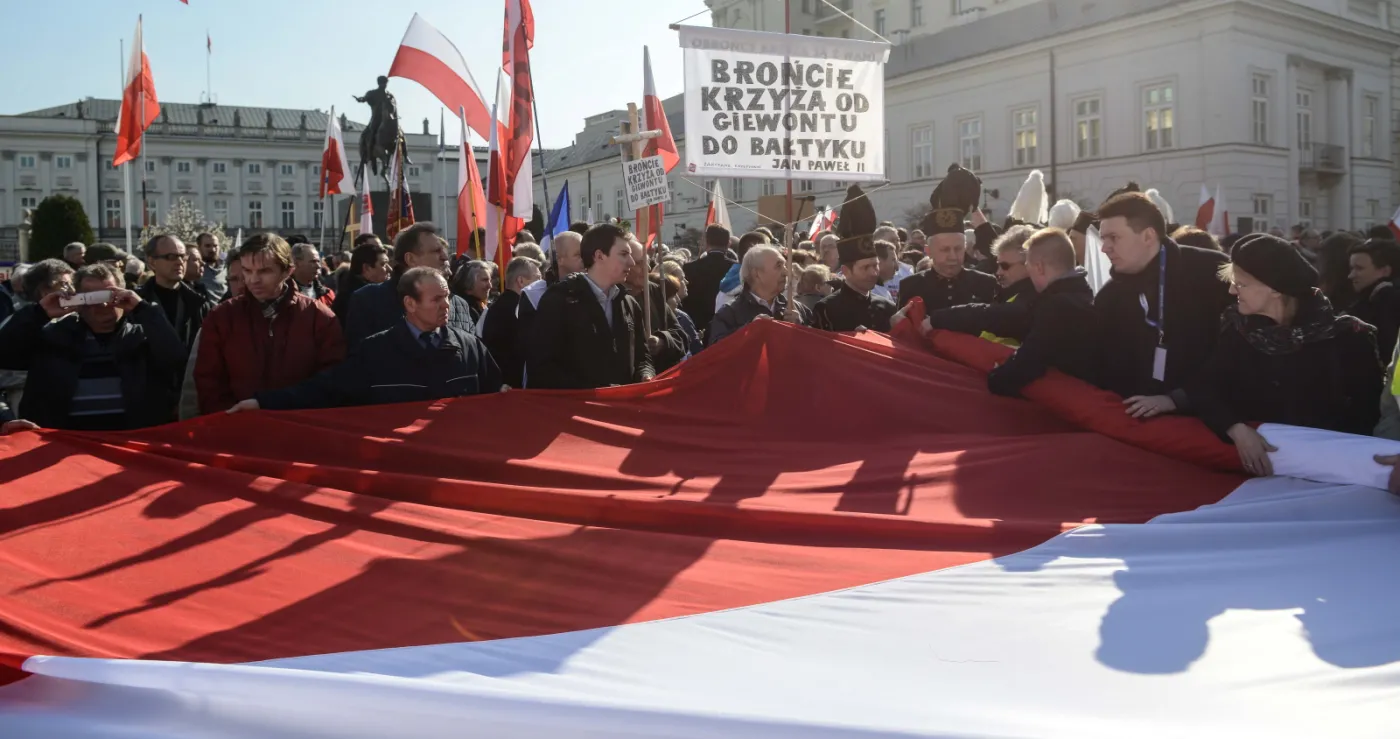 Europosłowie apelują o zwrócenie Polsce wraku samolotu Tu-154