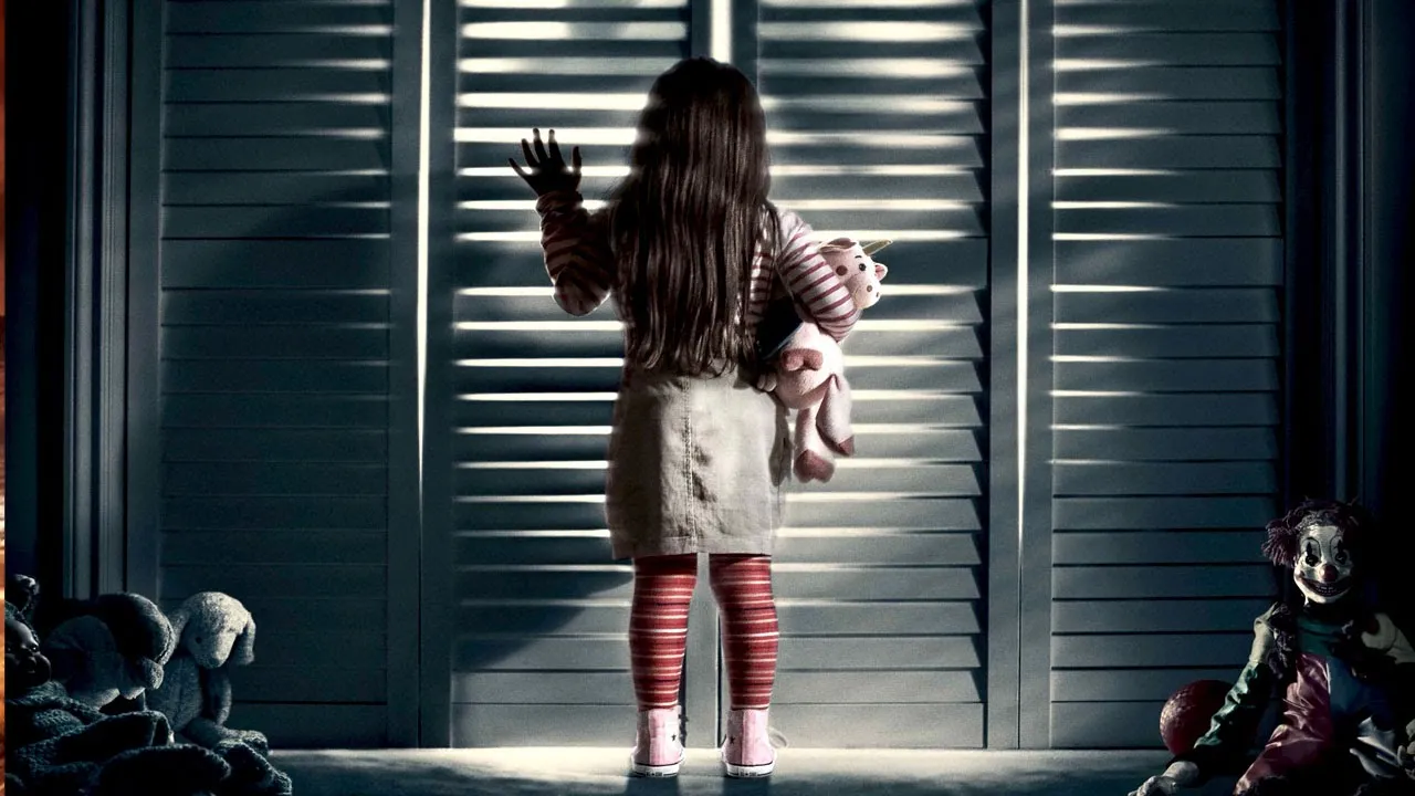 2198200-poltergeist.jpg