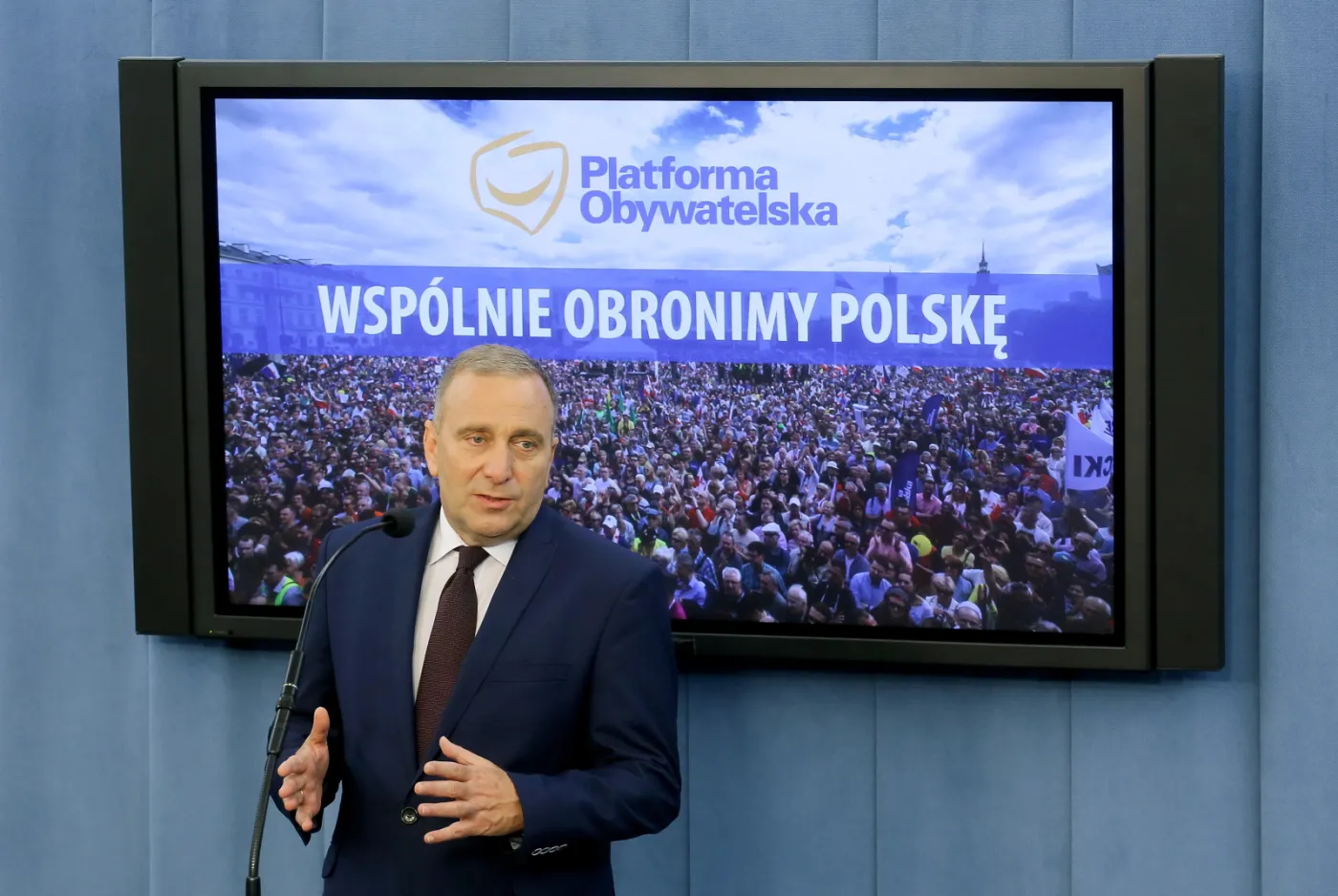 Schetyna: Potrzebna kapitulacja Kaczyńskiego w sporze wokół TK