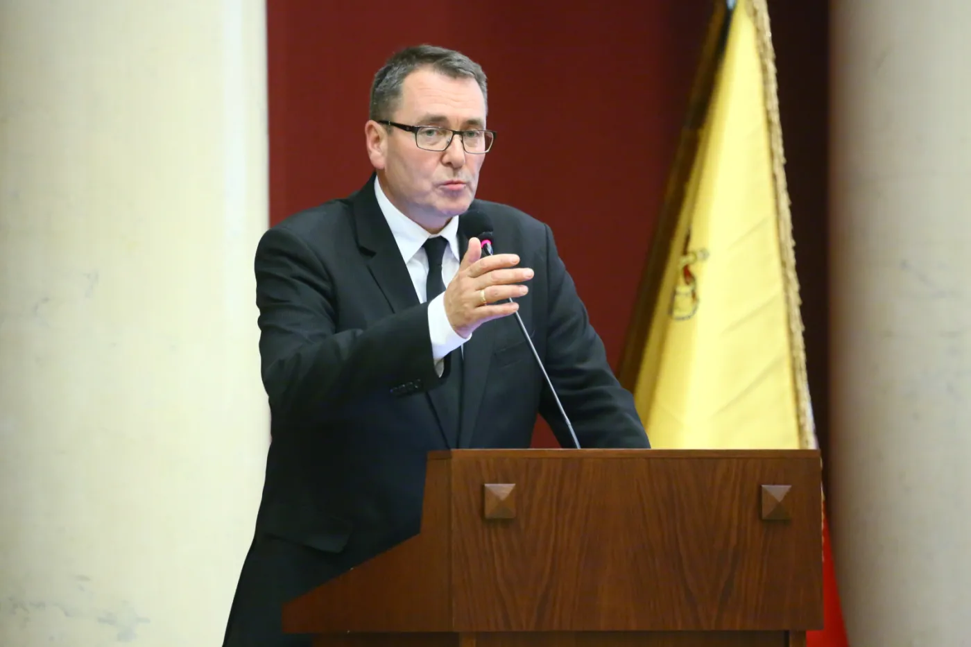"Dzisiaj jest czas działania CBA i prokuratury". PiS nie poprze wniosku PO o komisję ds. reprywatyzacji