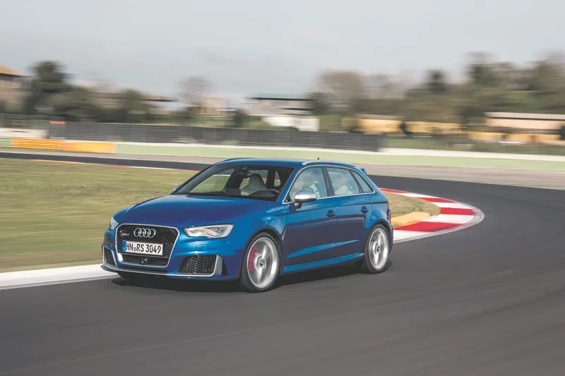 2380508-audi-rs3.jpg
