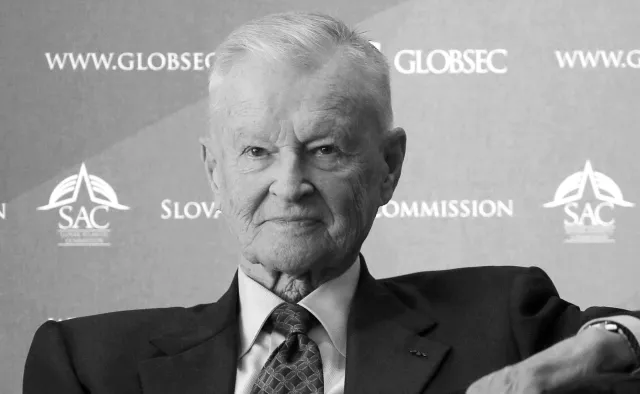Kwaśniewski o prof. Brzezińskim: Twardo stąpał po ziemi. Nie rezygnował z marzeń