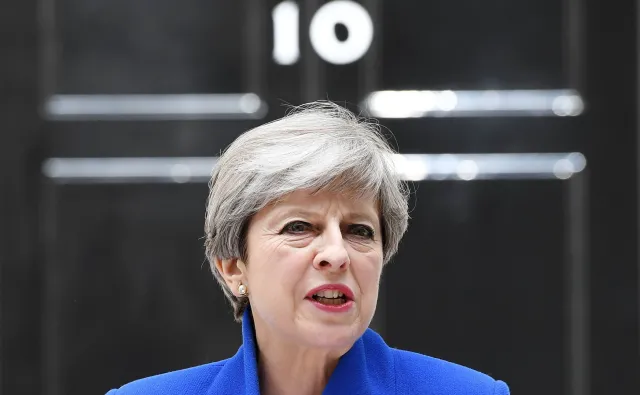 Wielka Brytania: May zapowiada szczegółowe śledztwo ws. pożaru w Londynie